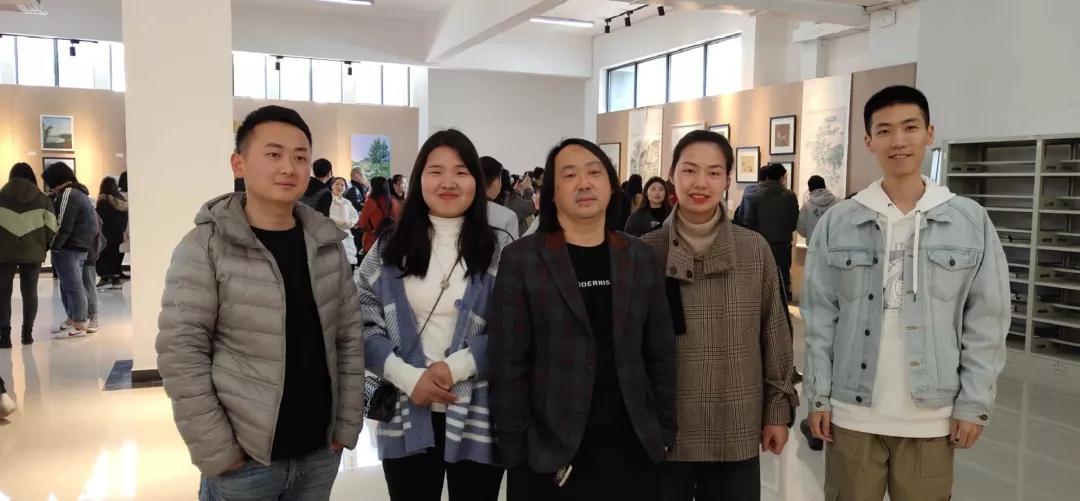 严茅老师和李汇龙老师现场指导员工